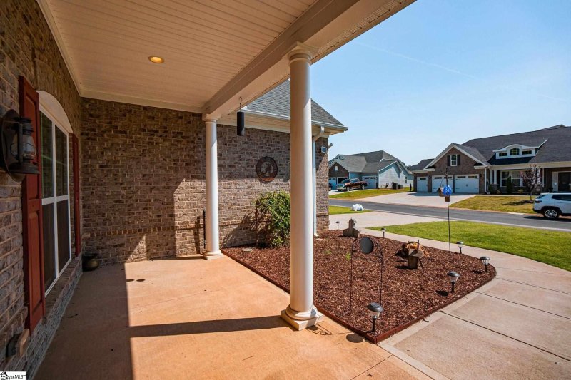 Property image 4 at 244 Crestgate Way, Easley, SC 29642