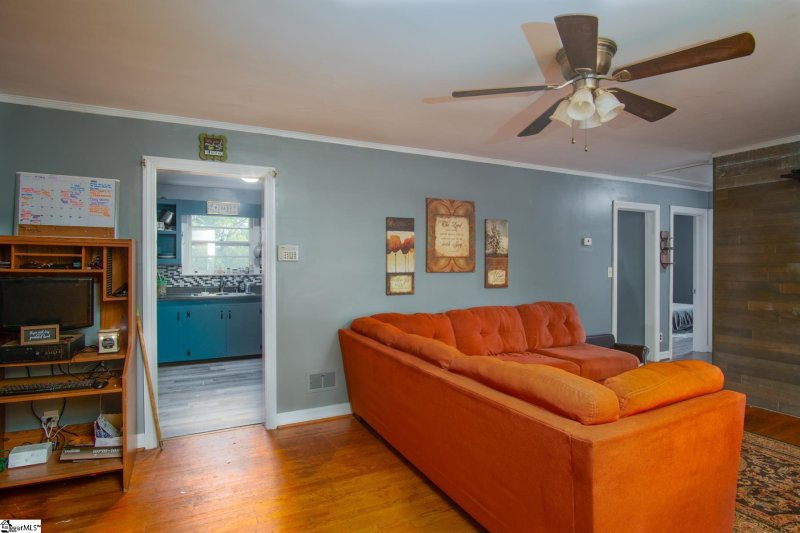 Property image 5 at 3 Blue Mountain Drive, Greenville, SC 29617-1301