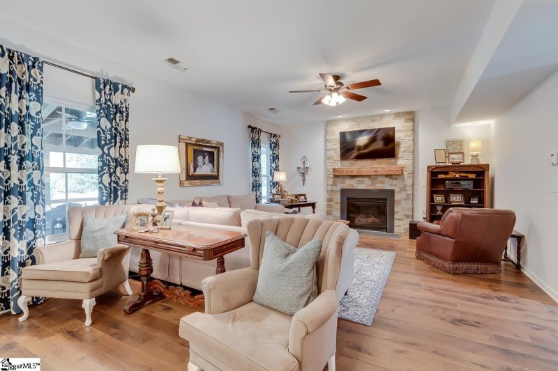 Property image 4 at 11 Weston Brook Way, Greenville, SC 29607