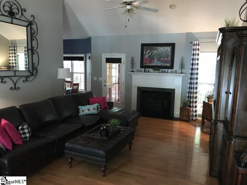 Property image 3 at 5 Bergamot Court, Taylors, SC 29687