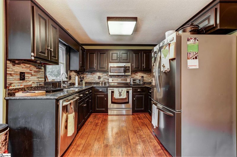 Property image 2 at 1512 Old Mill Road, Easley, SC 29642