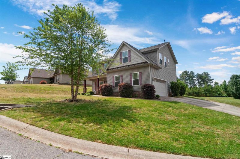 Property image 3 at 121 Still Creek Court, Easley, SC 29642