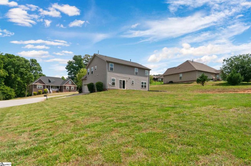 Property image 4 at 121 Still Creek Court, Easley, SC 29642