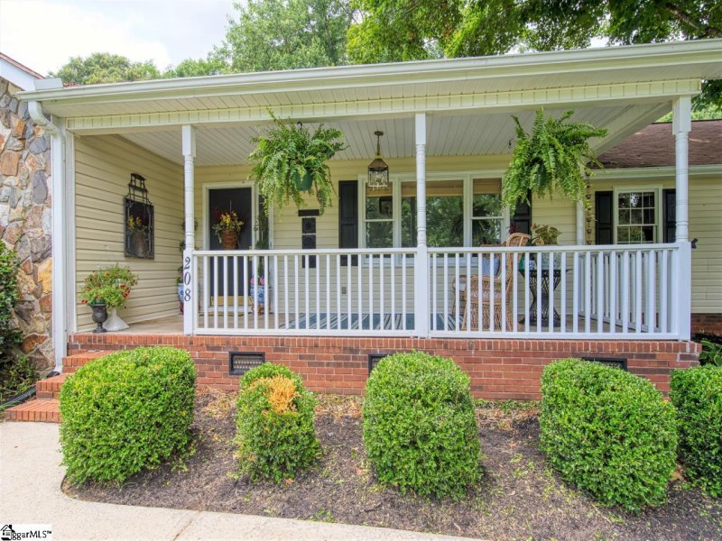 Property image 2 at 208 Sheffield Court, Easley, SC 29642