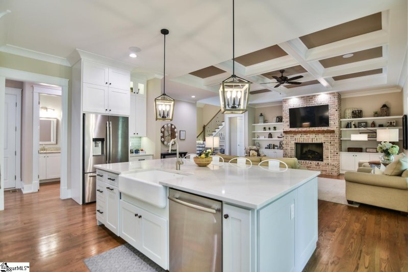 Property image 4 at 105 Greendale Lane, Greer, SC 29651