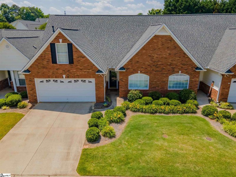 Property image 2 at 103 High Crest Court, Simpsonville, SC 29681