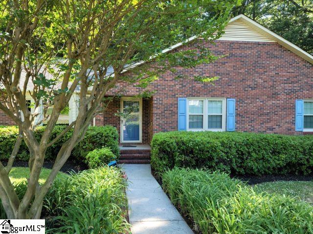 220 Oak Knoll Terrace