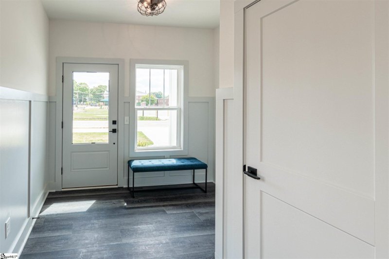 Property image 2 at 122 PARK Avenue, Greer, SC 29651