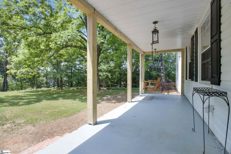 Property image 4 at 1 Wills Cap Court, Greer, SC 29651