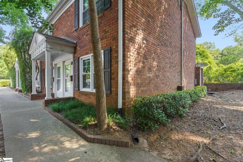 Property image 3 at 501 Edwards Road, Greenville, SC 29615