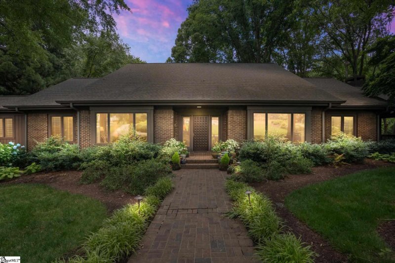 Property image 3 at 8 Collins Creek Road, Greenville, SC 29607