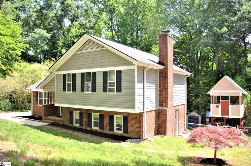 Property image 2 at 123 Newgate Drive, Simpsonville, SC 29681