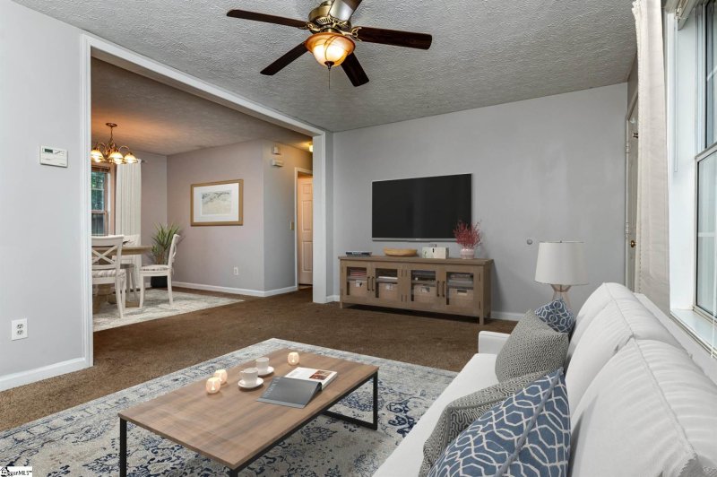 Property image 5 at 1 E Castle Drive, Greenville, SC 29605