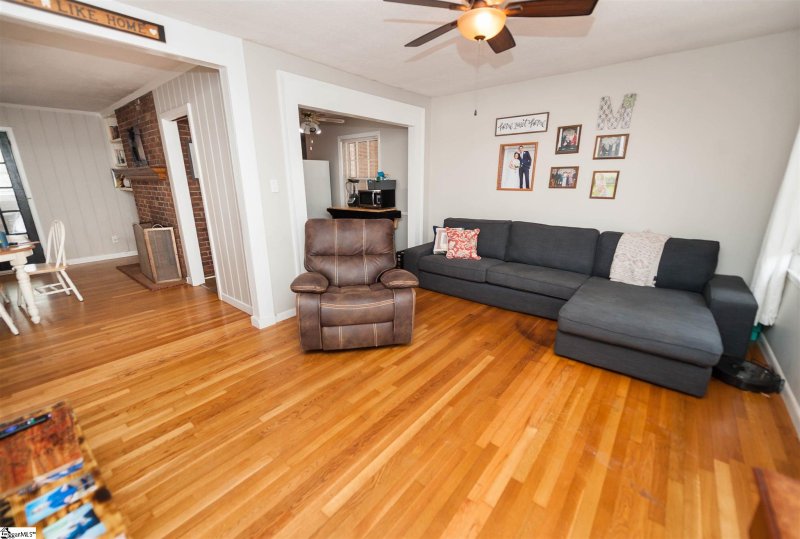 Property image 2 at 2035 Evergreen Drive, Boiling Springs, SC 29316