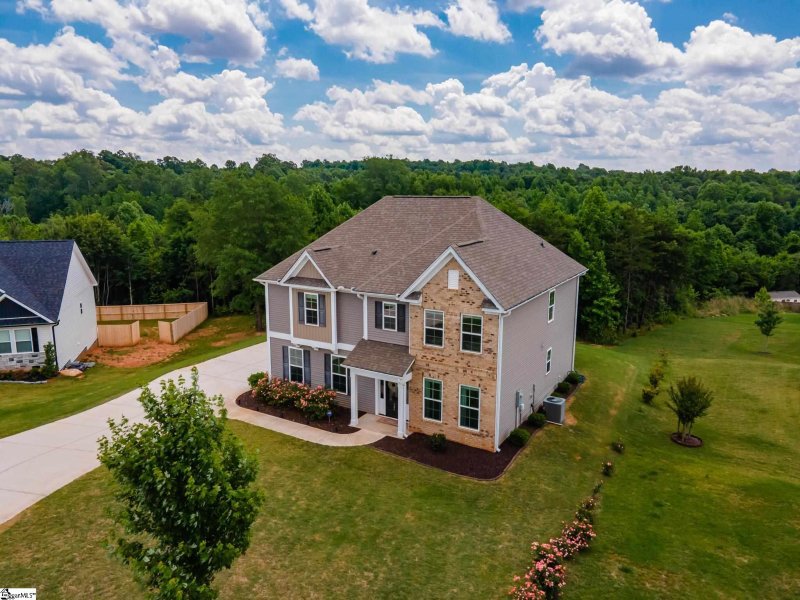 Property image 2 at 908 Willowpoint Lane, Spartanburg, SC 29303