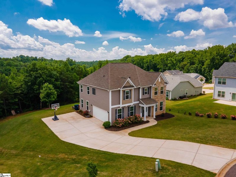 Property image 3 at 908 Willowpoint Lane, Spartanburg, SC 29303