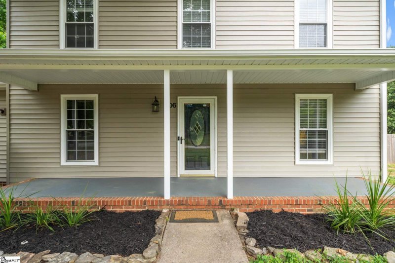 Property image 4 at 206 Camellia Lane, Simpsonville, SC 29681
