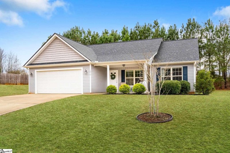 Property image 2 at 1015 Saint Charles Way, Anderson, SC 29621