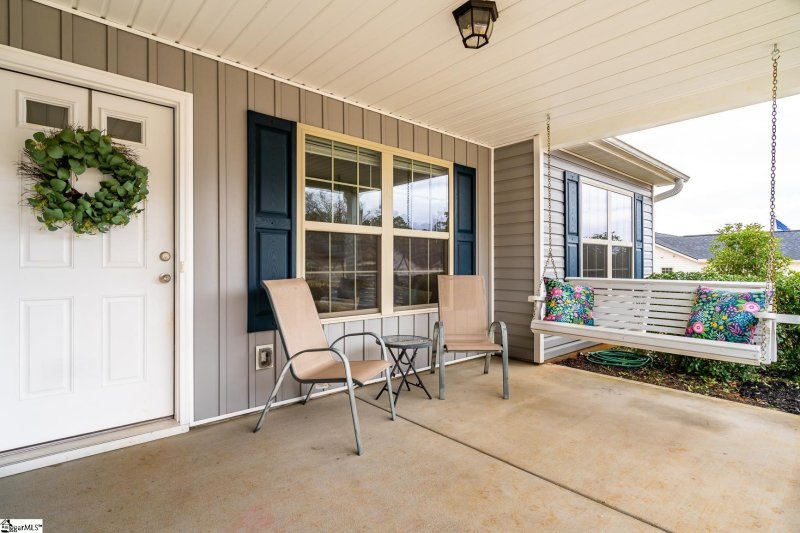 Property image 4 at 1015 Saint Charles Way, Anderson, SC 29621