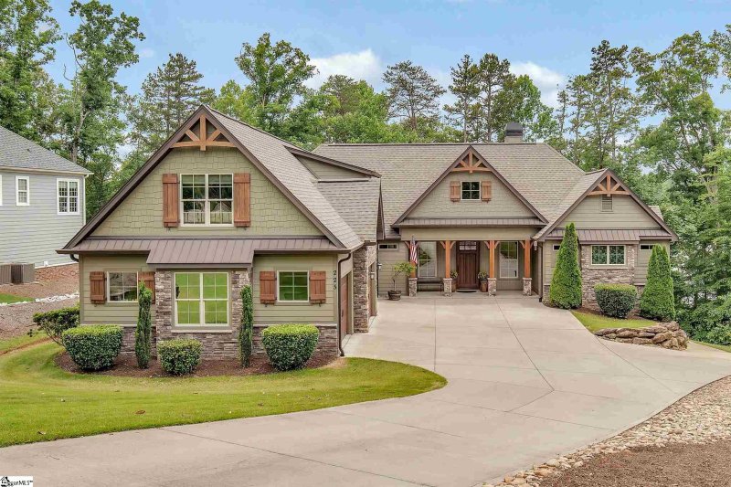 Property image 3 at 225 Ballyhoo Court, Greer, SC 29651