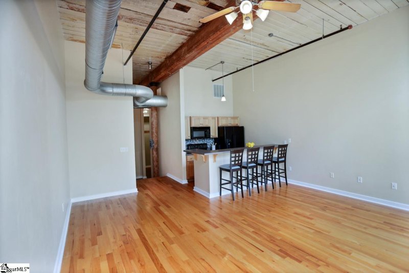 Property image 3 at 300 South Street, Simpsonville, SC 29681-2564