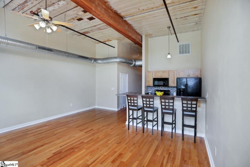 Property image 4 at 300 South Street, Simpsonville, SC 29681-2564