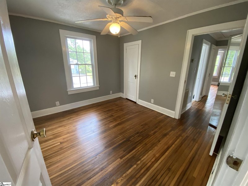 Property image 5 at 102 Griffin Drive, Greenville, SC 29607