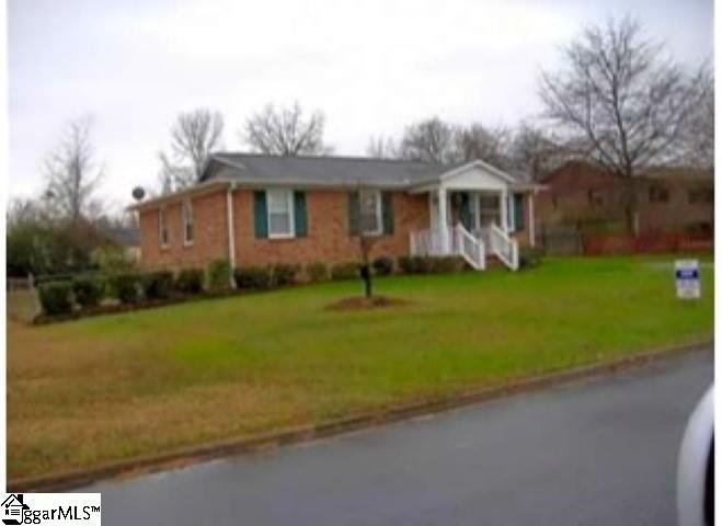 Property image 2 at 24 Prestbury Drive, Greenville, SC 29605