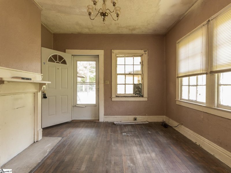 Property image 4 at 617 S Irwin Avenue, Spartanburg, SC 29306-3336