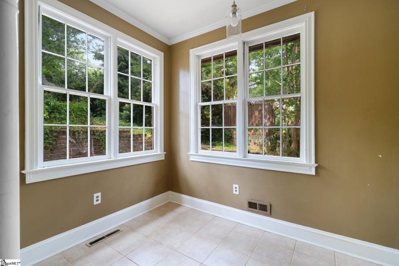 Property image 5 at 110 Fernwood Lane, Greenville, SC 29607