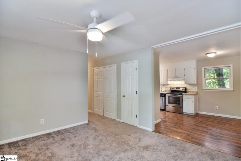 Property image 2 at 142 Cannon Circle, Wellford, SC 29385
