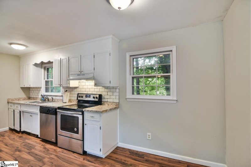 Property image 4 at 142 Cannon Circle, Wellford, SC 29385