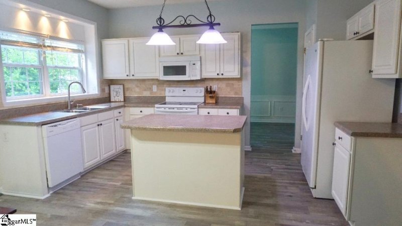 Property image 5 at 131 Cotter Lane, Greer, SC 29650