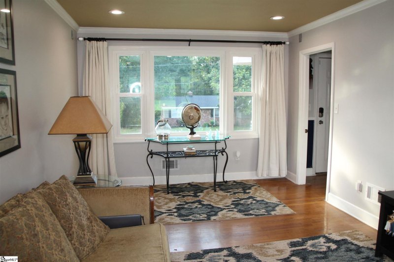 Property image 3 at 705 Pine Creek Drive, Greenville, SC 29605