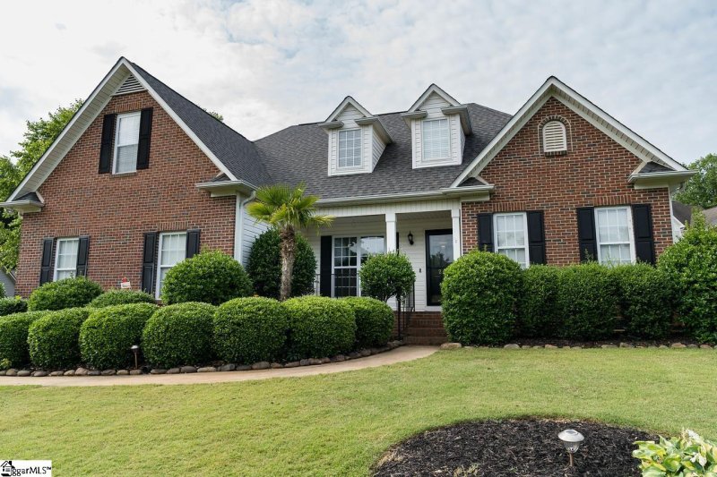 244 Kingsley Park Drive