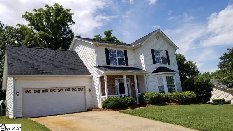 Property image 3 at 14 Camrose Drive, Greer, SC 29651