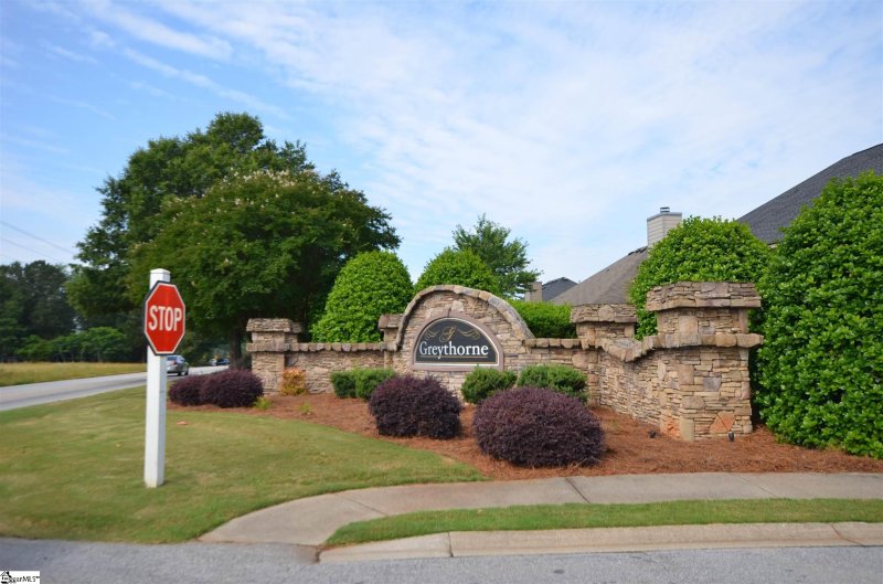 Property image 2 at 115 Kettle Oak Way, Simpsonville, SC 29680