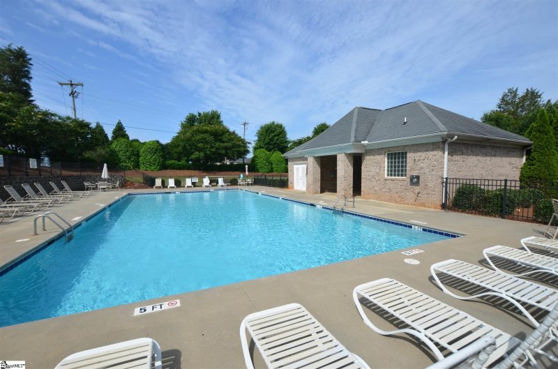 Property image 4 at 115 Kettle Oak Way, Simpsonville, SC 29680
