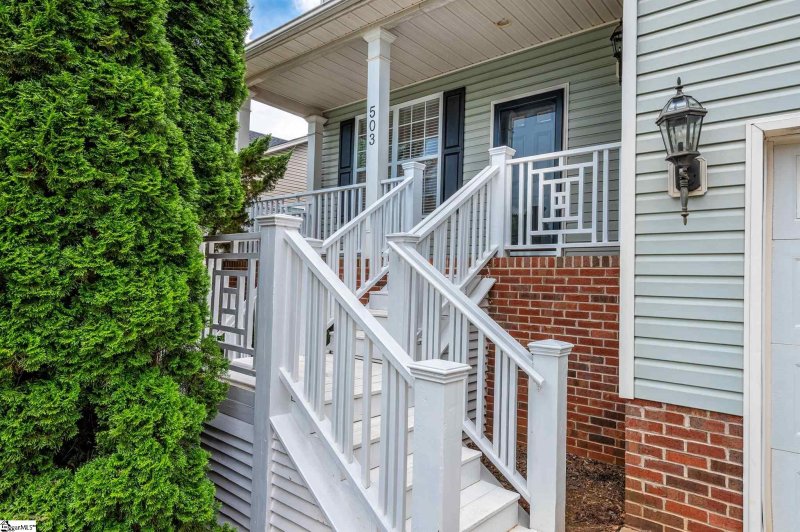 Property image 2 at 503 Summitbluff Drive, Greenville, SC 29617