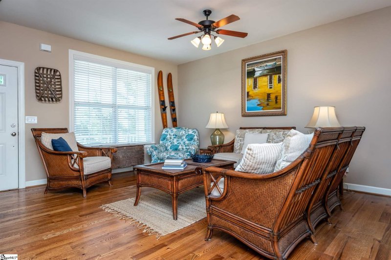 Property image 5 at 503 Summitbluff Drive, Greenville, SC 29617