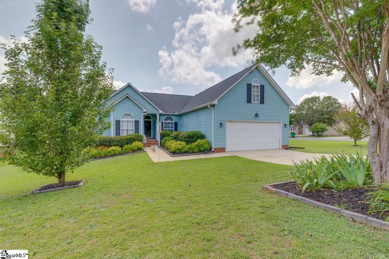 Property image 2 at 211 Sonoma Drive, Mauldin, SC 29662