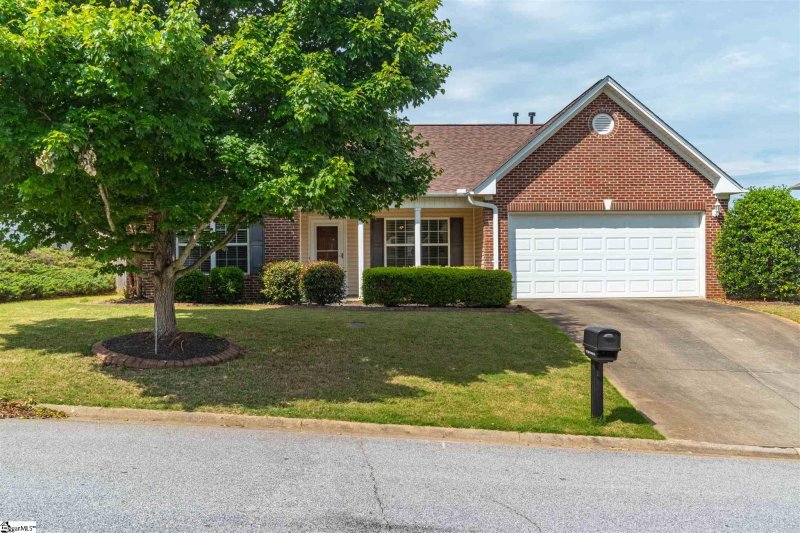 Property image 2 at 429 Spirit Mount Lane, Easley, SC 29642