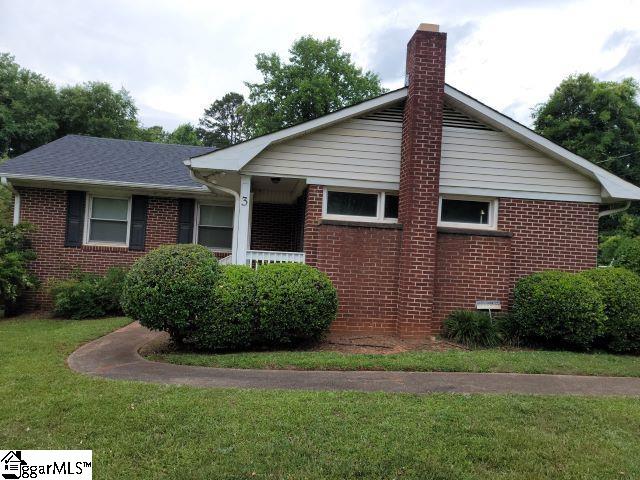 3 Lord Fairfax Drive