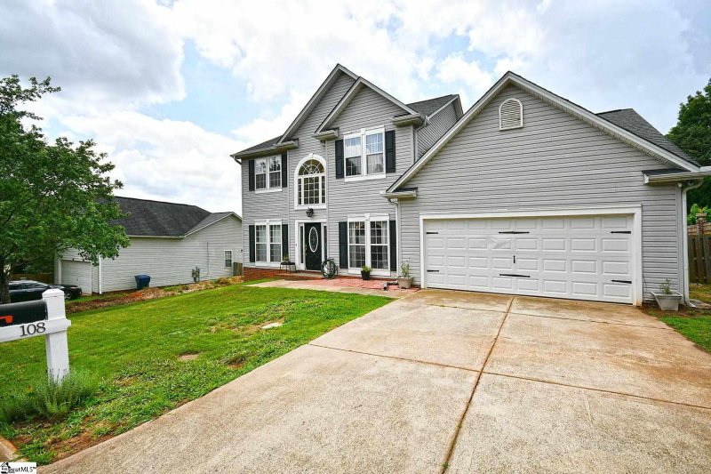 Property image 2 at 108 Shearbrook Drive, Mauldin, SC 29662