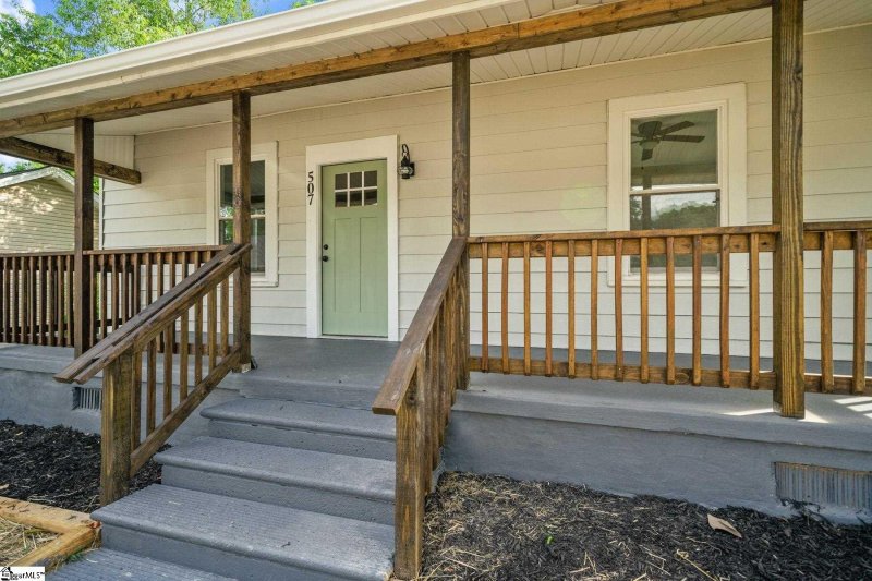 Property image 3 at 507 Perrin Street, Greenville, SC 29611