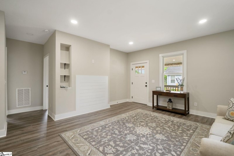 Property image 4 at 507 Perrin Street, Greenville, SC 29611