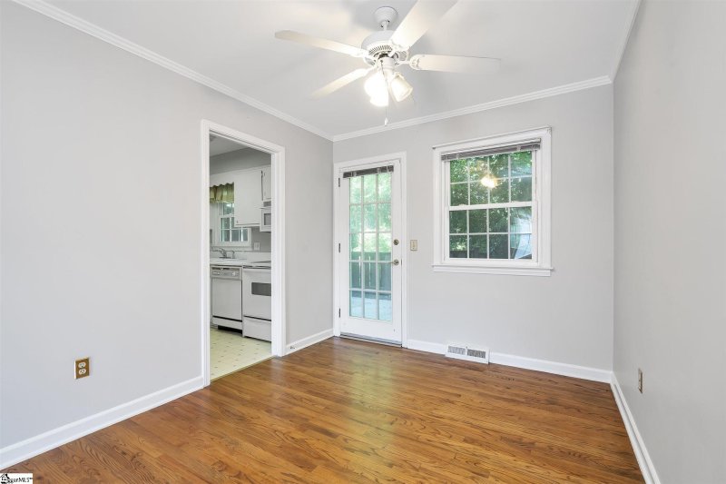 Property image 4 at 815 Edwards Road, Greenville, SC 29615