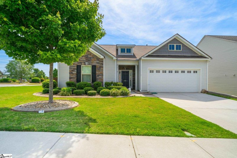 Property image 2 at 201 St Lucie Drive, Simpsonville, SC 29681