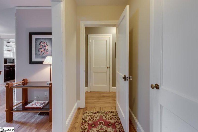 Property image 3 at 34 Brookside Circle, Greenville, SC 29609