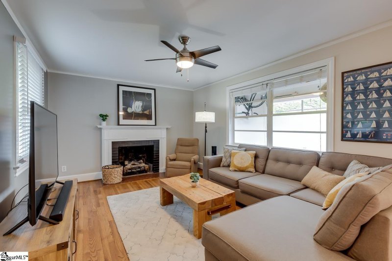 Property image 5 at 34 Brookside Circle, Greenville, SC 29609